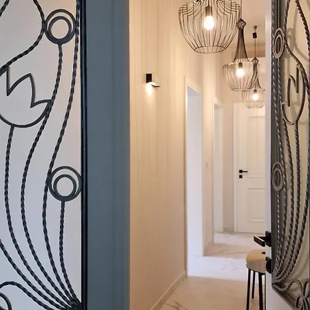 Nobile With Private Parking 아파트 오파티아