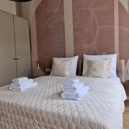 Nobile With Private Parking * 오파티아