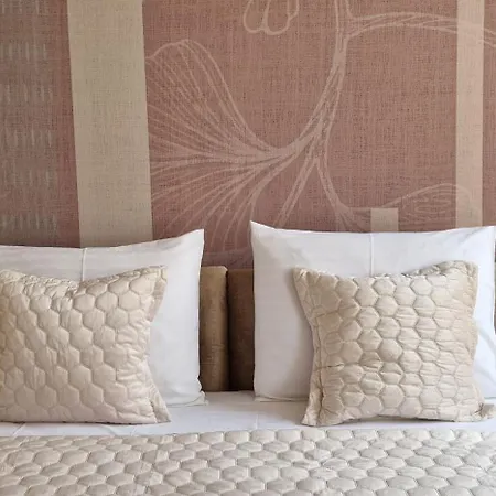 Nobile With Private Parking * 오파티아