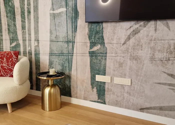 Nobile With Private Parking