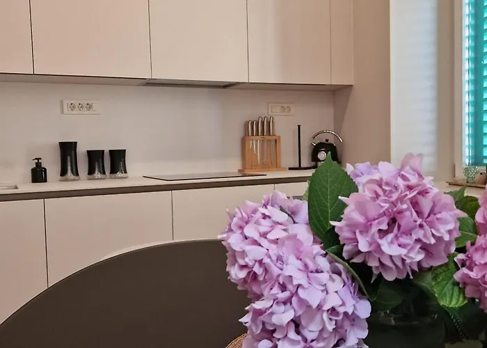 Nobile With Private Parking