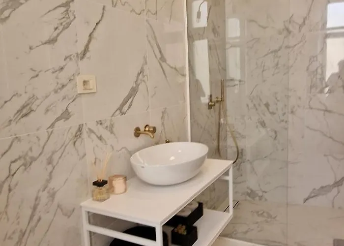 Nobile With Private Parking Опатия