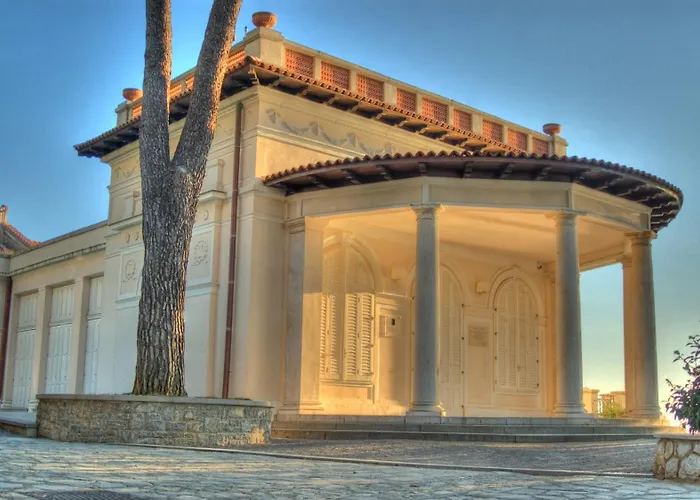 Nobile With Private Parking