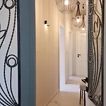 Luxury Nobile With Private Parking *