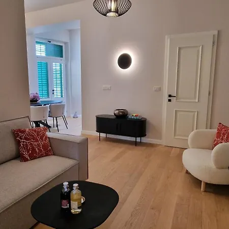 Apartman Luxury Nobile With Private Parking
