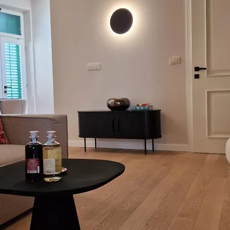 Nobile With Private Parking Appartamento *