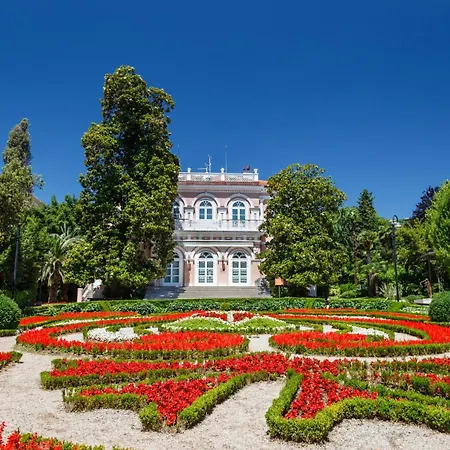 Apartman Luxury Nobile With Private Parking